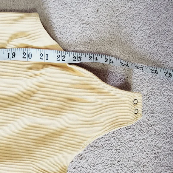 Abercrombie Ribbed Wide Strap Sleeveless Scoop Neck Bodysuit M - Picture 4 of 7